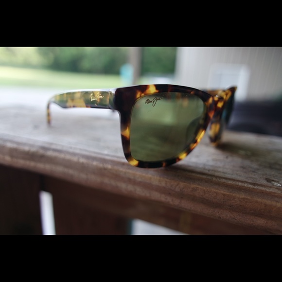 Maui Jim Sunglasses - Picture 2 of 5
